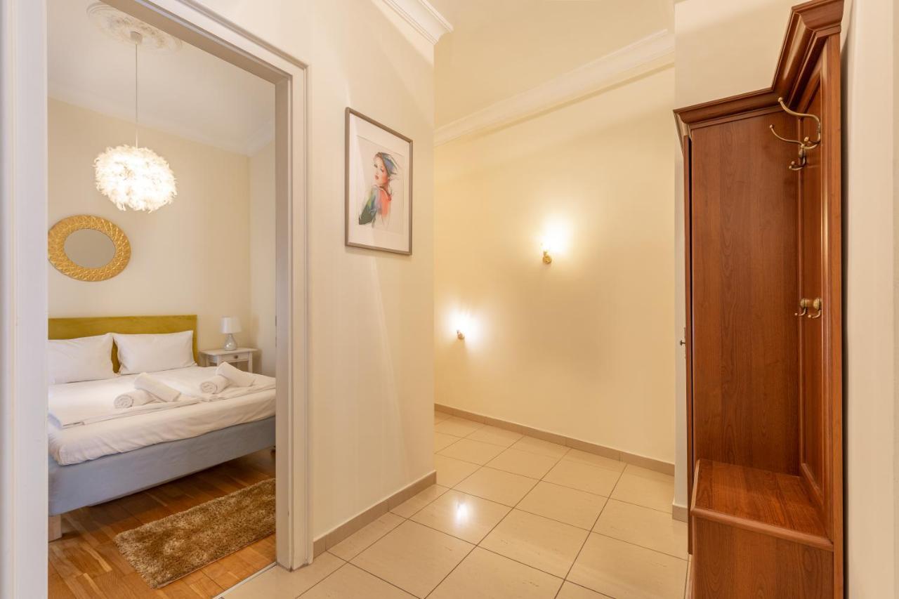 Gde Karoly Apartmant בודפשט